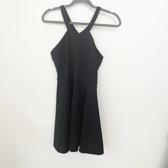 Elizabeth and James Dresses & Skirts - Elizabeth and James Black Halter Sonya Dress - 6